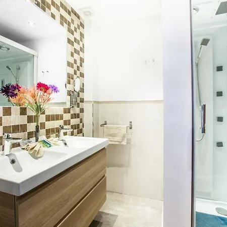 Playa Blanca Sleeps 10 Pool Air Con Wifi Villa *